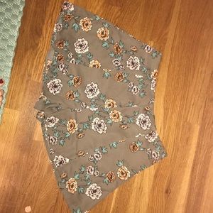 floral patterned shorts